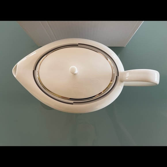 Mikasa Connections Platinum six-cup tea kettle stylish fine bone china CAZ05 NEW